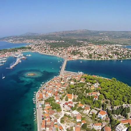 Rogoznica 13012a * Rogoznica (Sibenik-Knin)